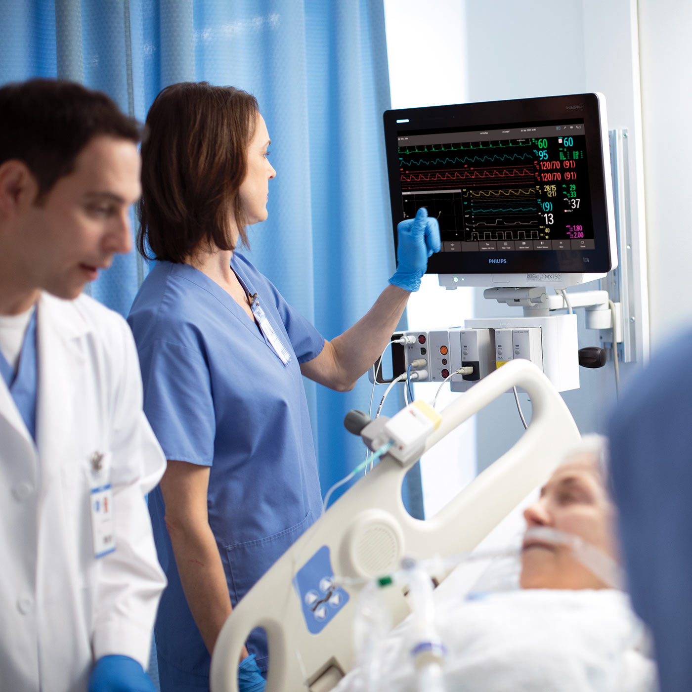 Philips intellivue mx750 patient monitor in the icu